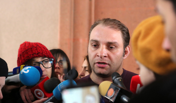 Քիչ անց կլինեմ ՀՀ ԱԱԾ-ում. Հրայր Թովմասյանի պաշտպան