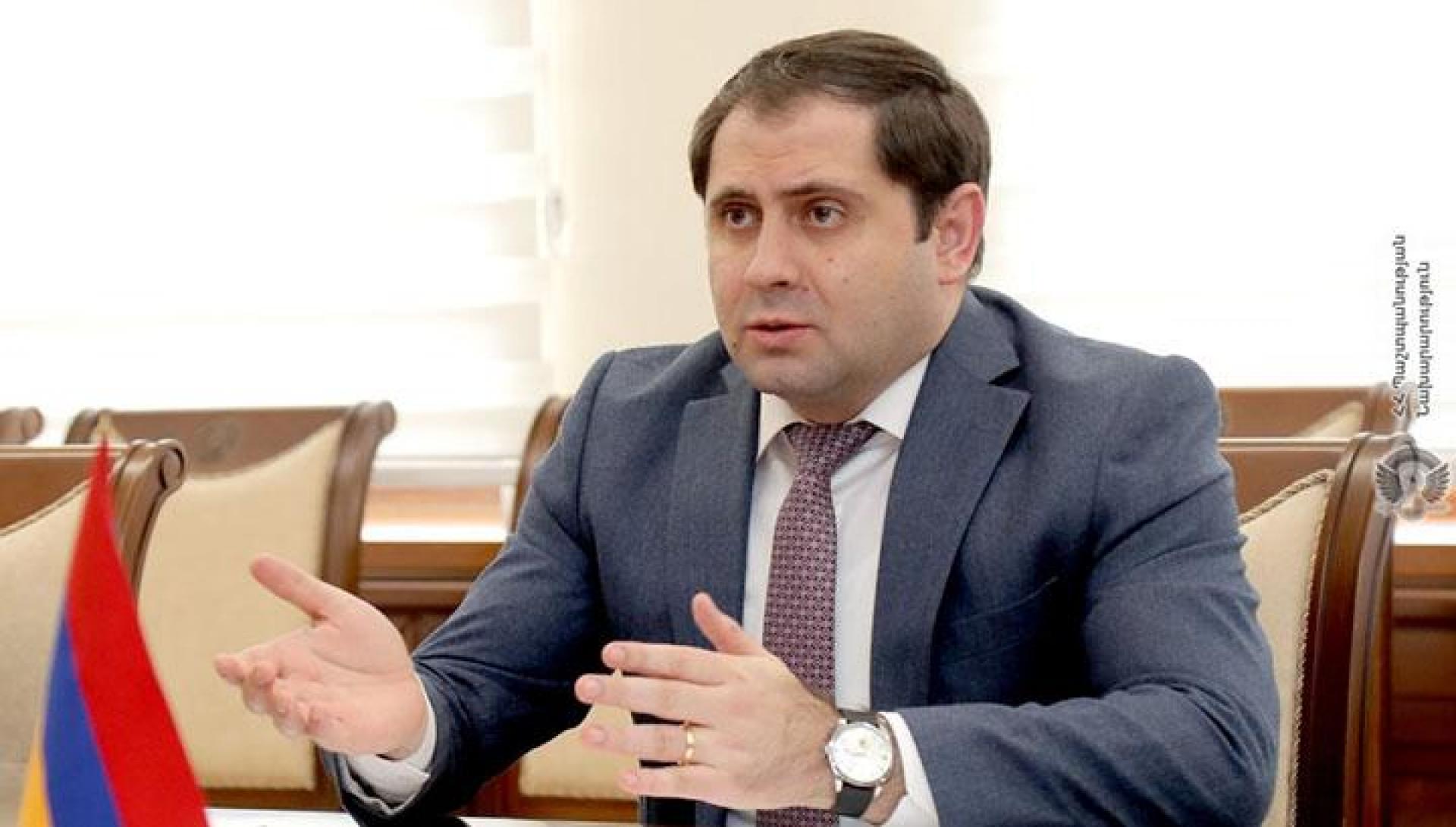 Ունենք չօգտագործված մեծ ներուժ, որն առաջիկայում կյանքի ենք կոչելու. Պապիկյանը՝ Կիպրոսի ՊՆ ղեկավարին