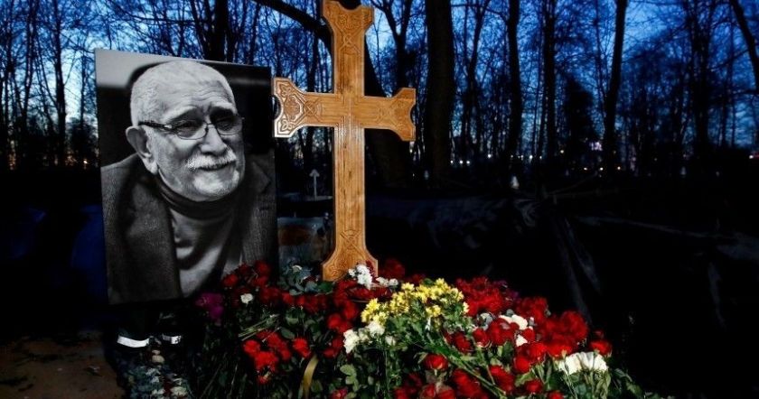 Արմեն Ջիգարխանյանի գերեզմանը հողին են հավասարեցրել (լուսանկար)