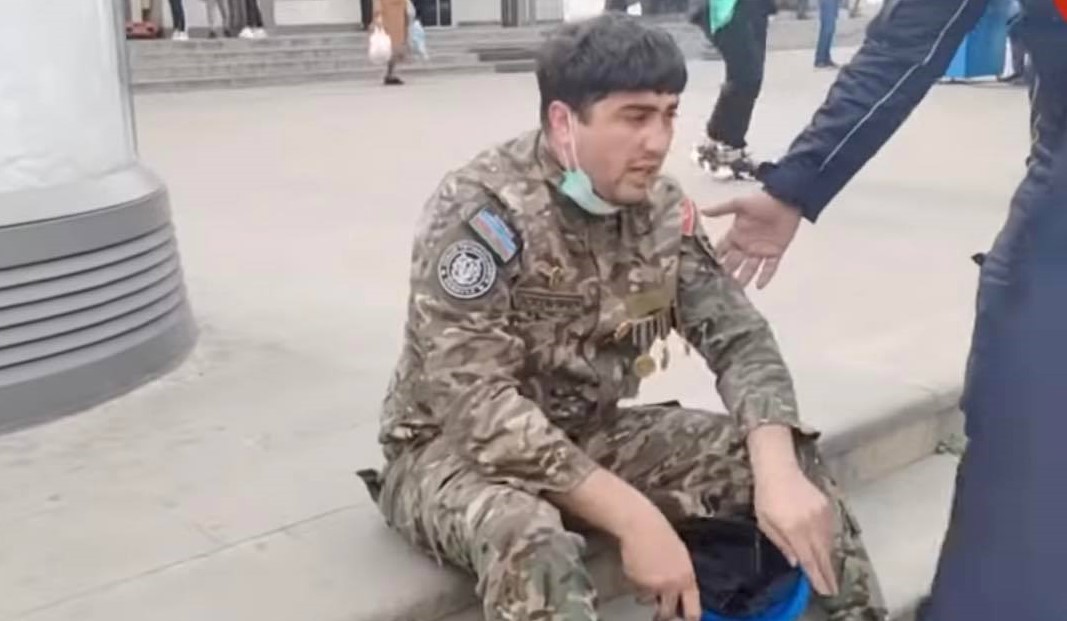 Տեսանյութ.44-օրյայի մասնակից ադրբեջանցի զինվորականները բողոքում են, Ալլահը վկա, սովից մեռնում ենք,Ալիևը  խաբեց մեզ տարավ Ղարաբաղում օգտագործեց