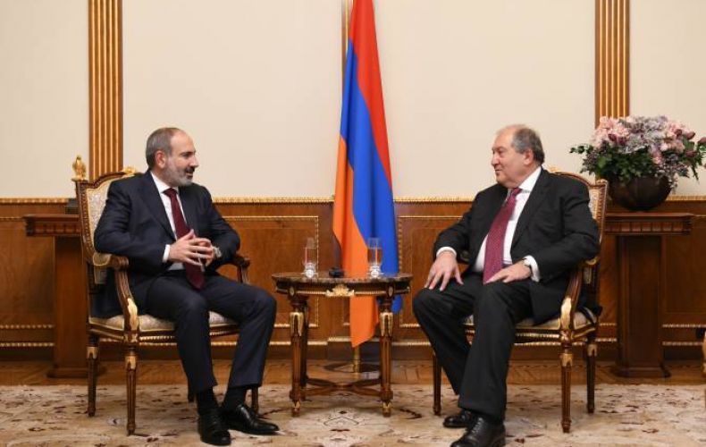 Արմեն Սարգսյանը և Նիկոլ Փաշինյանը քննարկել են երկրի զարգացմանը վերաբերող հարցեր