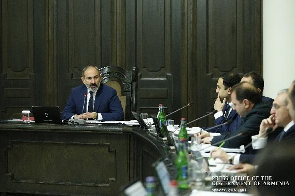 Կառավարության նիստի օրակարգում 35 հարց է, որից 33-ը չի զեկուցվում․ ուղիղ