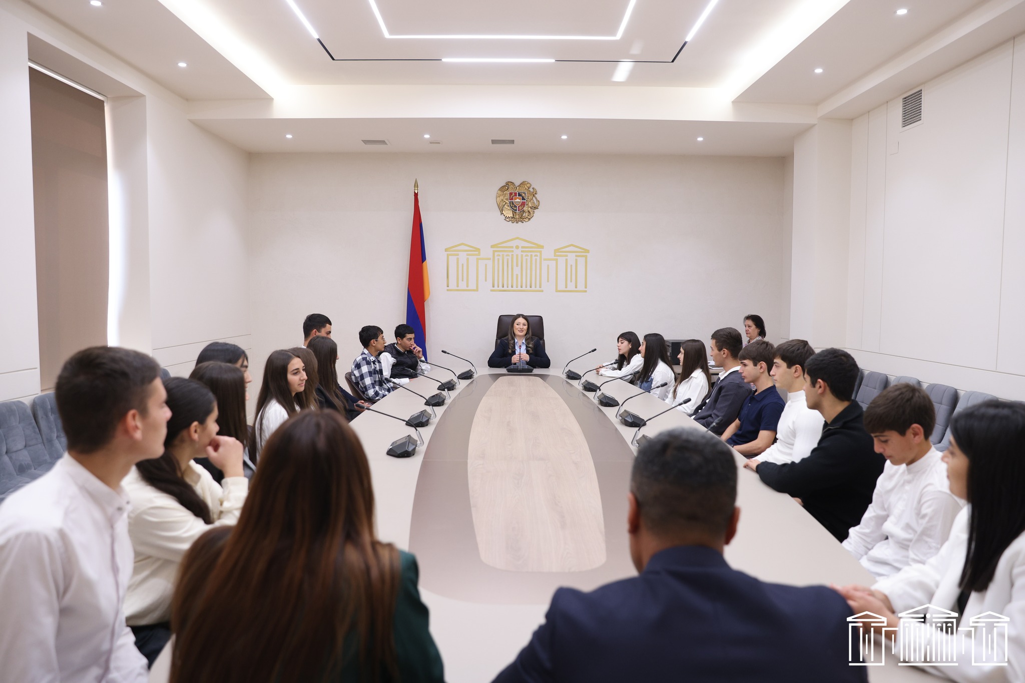 ԱԺ են այցելել Հայաստանի մարզերի և մայրաքաղաքի ուսումնական հաստատությունների մի խումբ ներկայացուցիչներ