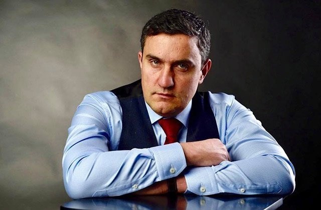 Թեկնածուն չի փոխվելու. «Հրապարակ»