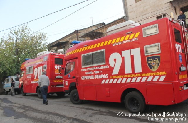Հրդեհ Երևանի Պարույր Սևակի փողոցում վագոն–տնակ է այրվել