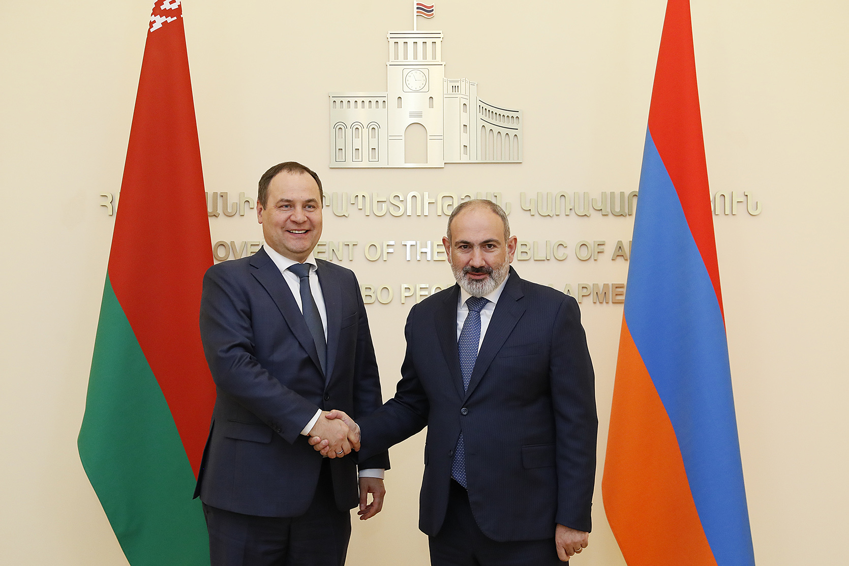 Никол Пашинян провел встречу с премьер-министром Беларуси