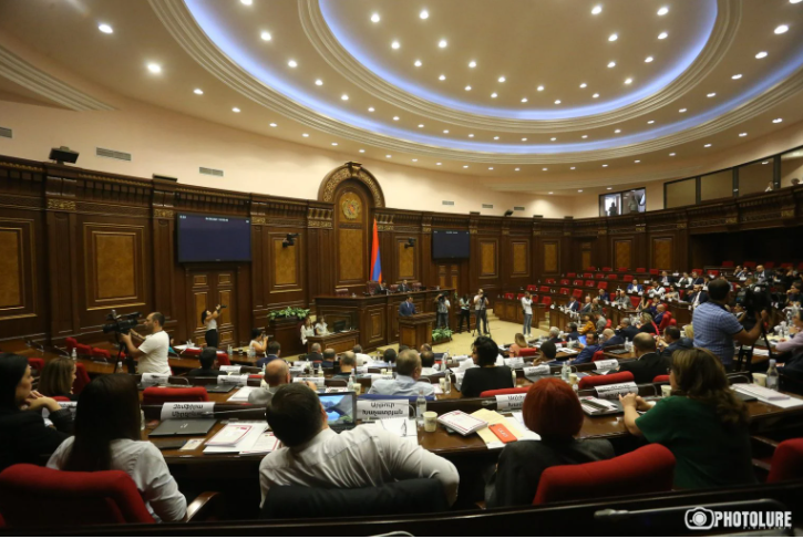 Նոր խորհրդարանի մեկնարկից ութ ամիս անց պատգամավորները պասիվ են. «Ժողովուրդ»