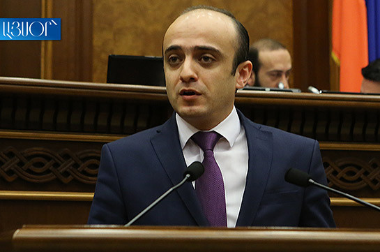 Ոչ ոք չի ակնկալում, որ անչափահասները երեխա կունենան, բայց կյանքը՝ կյանք է. թեժ քննարկում ԱԺ-ում