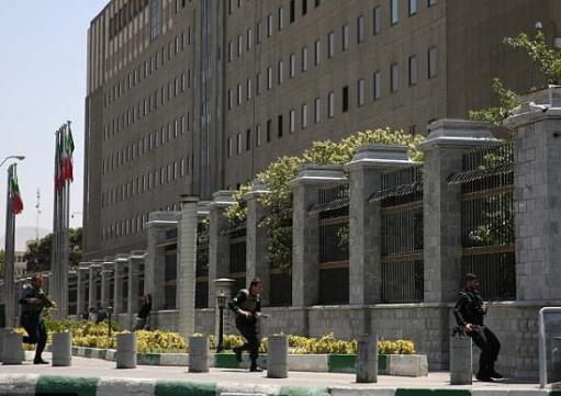Посольство Армении в Тегеране выразило соболезнования в связи землетрясением в городе Хой