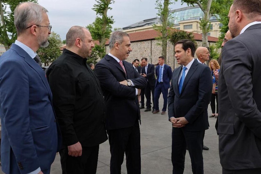 Ուկրաինայի պաշտպանության նախարարն արդյունավետ է անվանել Ստամբուլում ԱՄՆ-ի և Թուրքիայի հետ եռակողմ հանդիպումը