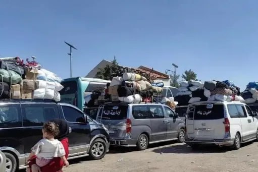 Սիրիայից հեռանալ ցանկացող հարյուրավոր մարդիկ հավաքվել են Լիբանանի հետ սահմանին