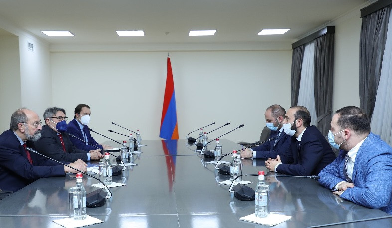Արարատ Միրզոյանին են ներկայացվել «Կոնրադ Ադենաուեր» հիմնադրամի կողմից Հայաստանում իրականացվող ծրագրերը