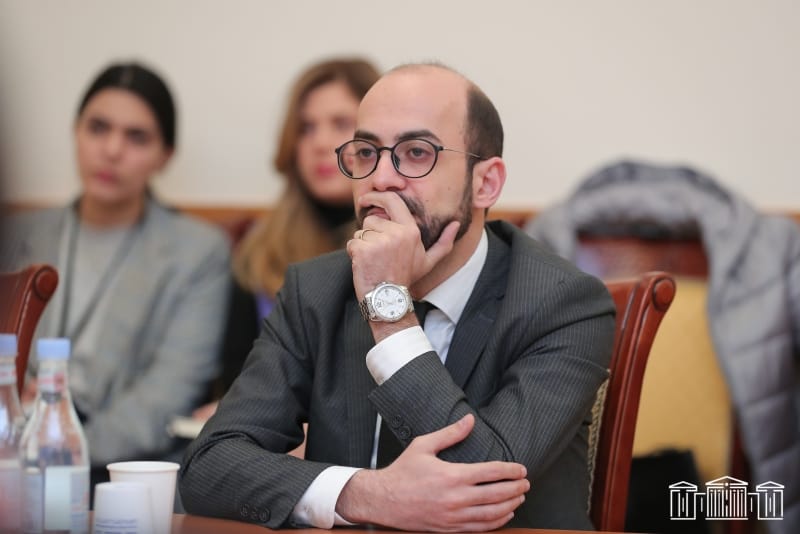 5-րդ շարասյան հիմնական նպատակն է թուլացնել, քանդել պետությունը, ընդհուպ մինչև նպաստել տվյալ երկրի զավթմանը, անկախության կորստին․ Հովհաննիսյան