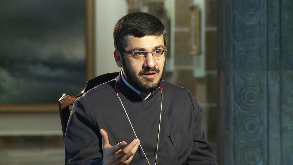 Խնդրում եմ՝ ոչ մի դեպքում չընկրկեք Եկեղեցու դեմ դուրս եկած անօրենների առջև․ Մարուքյանը՝ Հայր Ռուբենին