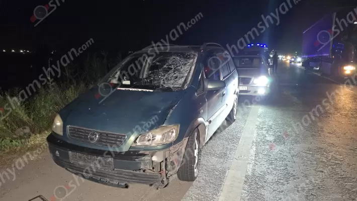 Արարատի մարզում 34-ամյա վարորդը «Opel Zafira»-ով վրաերթի է ենթարկել փողոցը չթույլատրելի հատվածով անցնող հետիոտնի․ վերջինը տեղում մահացել է