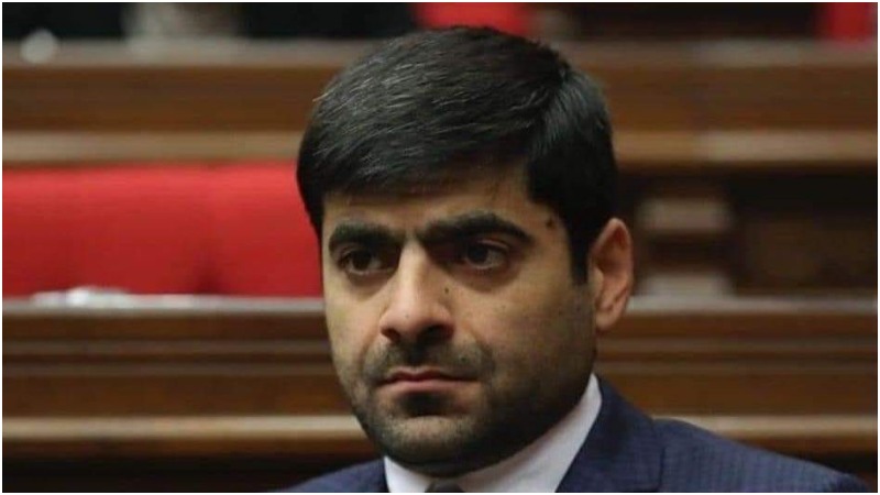  Ինչու Մհեր Սահակյանը խոստումը չկատարեց․ «Հրապարակ»
