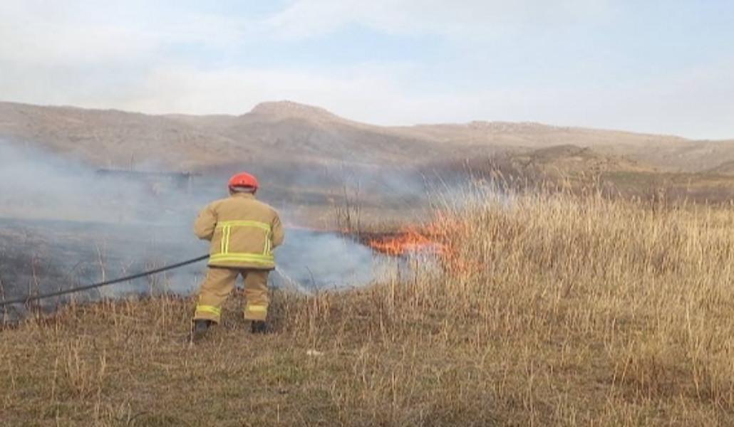 Սյունիքի Խոտ գյուղում այրվել են մոտ 10 հա ցորենի հնձած արտ և մոտ 6 հա խոտածածկույթ
