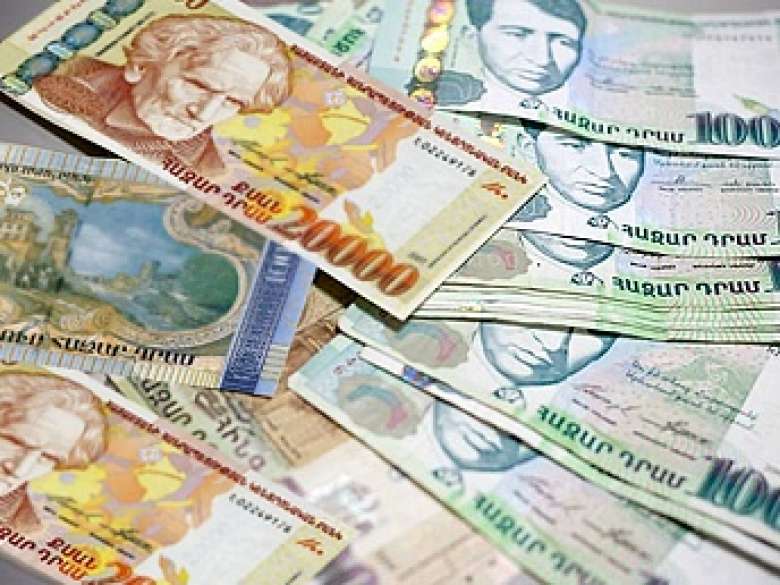 Շրջափակման հետևանքով Արցախում առաջացել է կանխիկ դրամի դեֆիցիտ