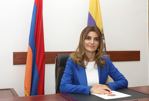 Ես՝ ՀՀ-ի միակ կին քաղաքապետս, այսօրվանից կամավորագրվում եմ Հայրենիքի պաշտպանությանը. Գասպարյան