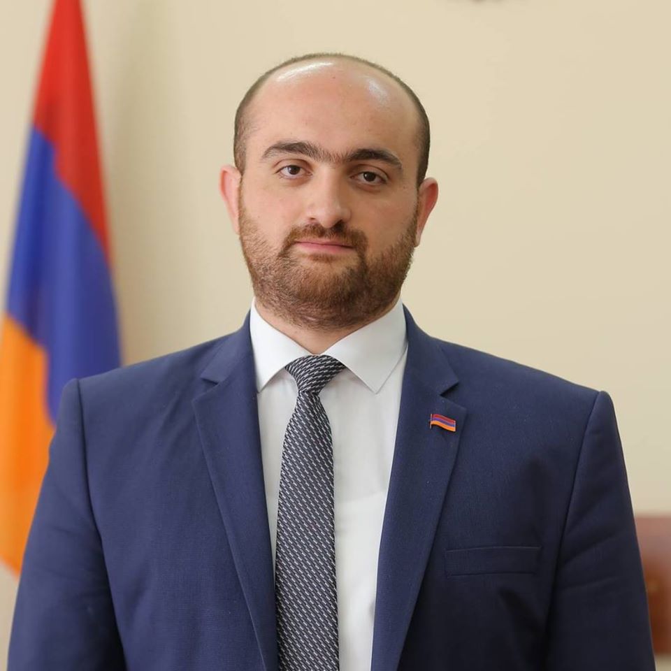  Տուկի թելով քաղաքական հետագիծ չեն թողնում. Արագածոտնի մարզպետ 