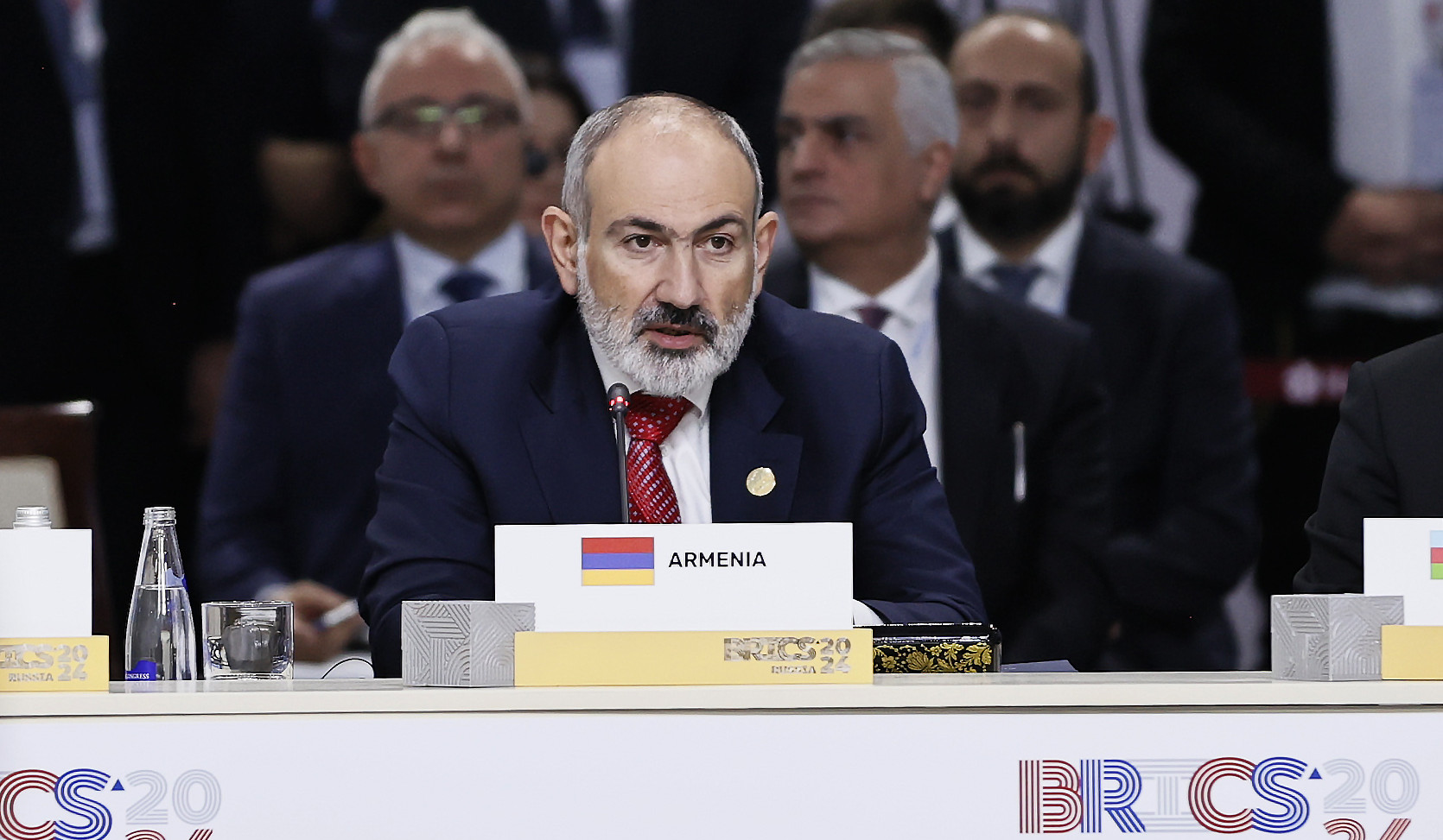 ՀՀ-ն ի վիճակի է ապահովել և լիարժեքորեն ապահովելու է իր տարածքով ապրանքների, ռեսուրսների, տրանսպորտային միջոցների և մարդկանց անցման անվտանգությունը. վարչապետ