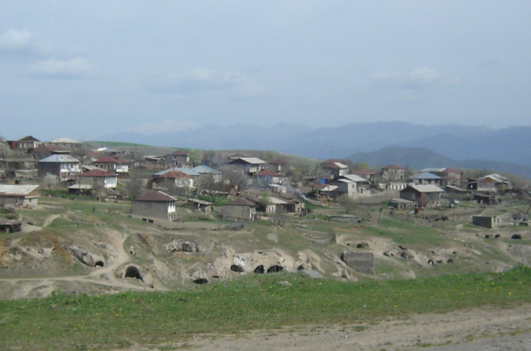 Ադրբեջանի ԶՈւ ներկայացուցիչները մոտեցել են Սյունիքի մարզի Տեղ համայնքի սահմանը հսկող հայկական ջոկատին և ասել՝ պետք է հետ գնաք, սա մեր տարածքն է․ մամուլի խոսնակ