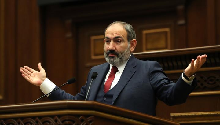 «Ճիշտ եք ասում, բայց դա իմ մասին չէ, մեր մասին է». Փաշինյանը խոստովանեց՝ Արցախի հարցով հակասող բաներ է ասել