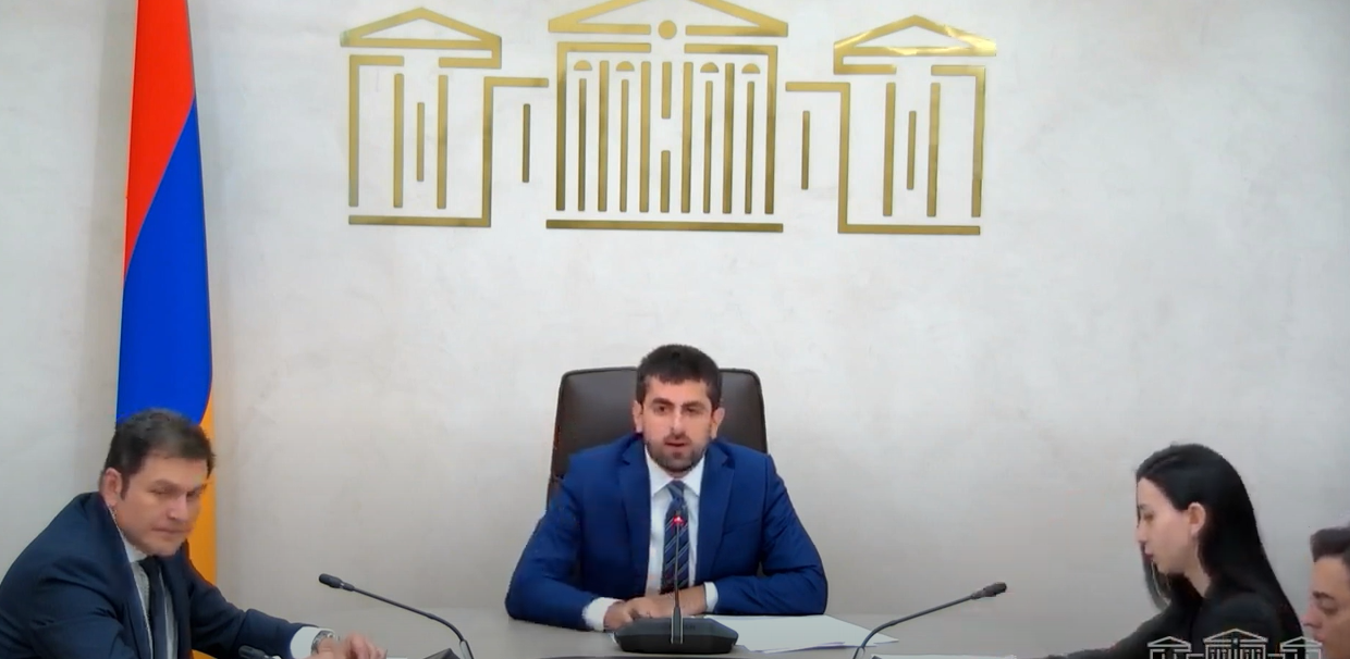 Լրացումներ՝ «Պաշտոնատար անձանց գործունեության ապահովման, սպասարկման և սոցիալական երաշխիքների մասին» օրենում