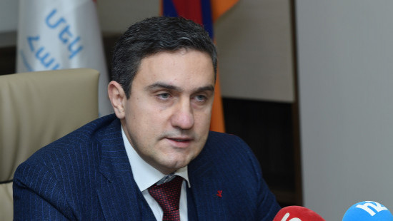 Հայաստանի և Արցախի դիրքորոշումները երբեւէ 100 տոկոսով չեն համընկել․ Ղազինյան