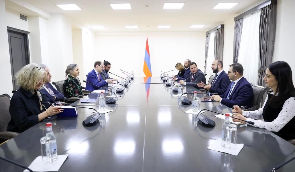 Արարատ Միրզոյանը հանդիպում է ունեցել Հարավային Կովկասի և Վրաստանում ճգնաժամի հարցերով ԵՄ հատուկ ներկայացուցիչ Մագդալենա Գրոնոյի հետ