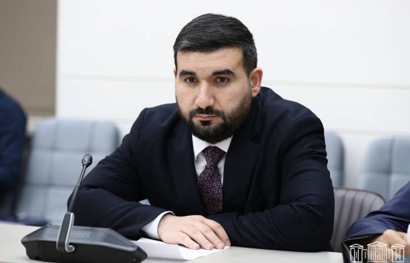 Չեմ տեսնում ինչ-որ տրամաբանական հենք, թե ինչի պիտի այս ընդդիմությունը հաջորդ ընտրությունների ժամանակ հաղթահարի անցողիկ շեմը. Վահագն Ալեքսանյան