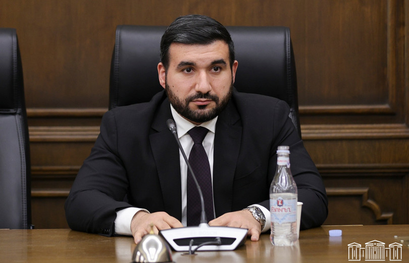 Եթե Քոչարյանը մտահոգիչ կերպար լիներ, Գյումրիում իր թեկնածուները չէին ամաչի իր հետ ասոցացվելուց․ Ալեքսանյան