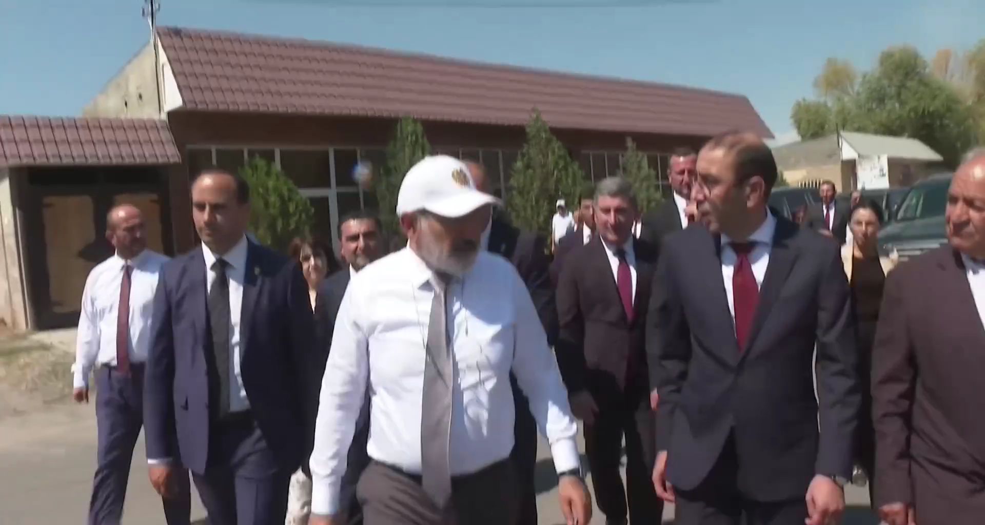 Արարատ քաղաքում իրականացվել են ճանապարհների վերանորոգման աշխատանքներ. Փաշինյան (տեսանյութ)