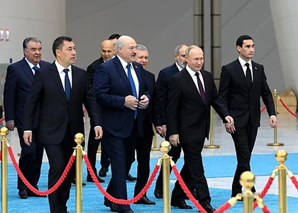 Путин пригласил лидеров стран СНГ в Москву