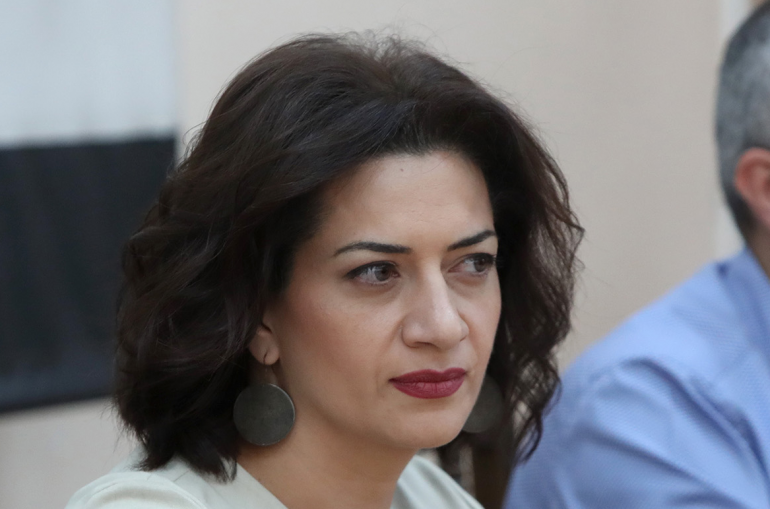 Երեկ Շուշանի ջերմությունը բարձրացել էր, Արփիինը՝ իջել. Աննա Հակոբյանը պատմել է բուժման ընթացքի մասին