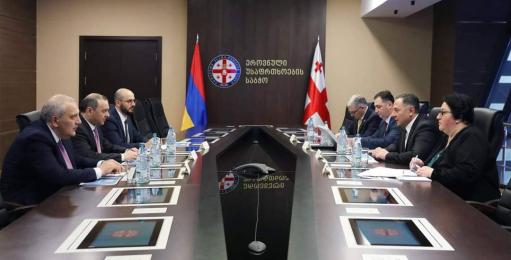 ԱԽ քարտուղարը Վրաստանի ՆԳ նախարարին է ներկայացրել Հայաստանի և ԼՂ-ի շուրջ ստեղծված անվտանգային իրավիճակը