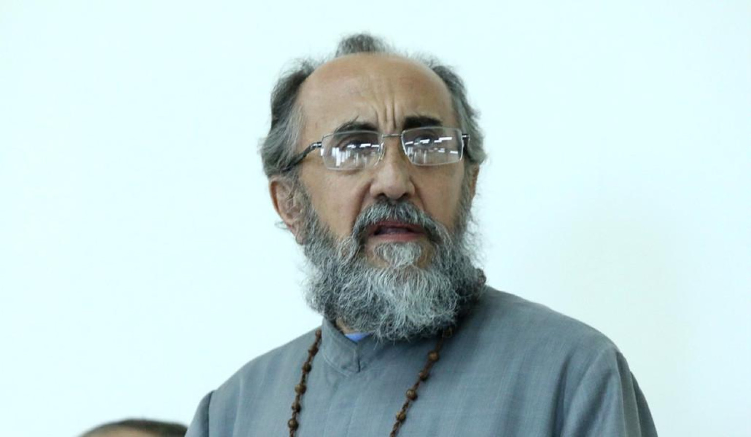 Միքայել Սրբազանին կրկին վիրահատել են