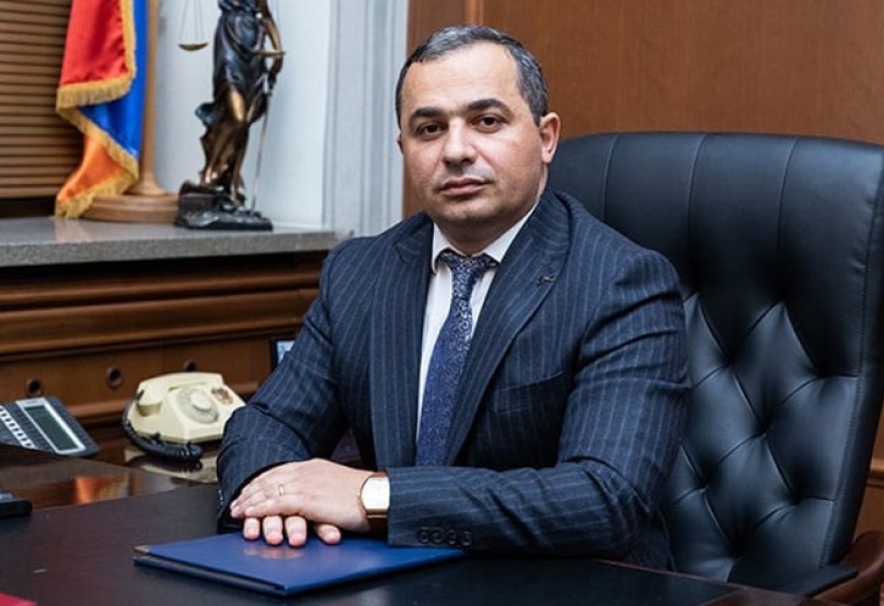 Քննչականի նախագահը խայտառակ վիճակում հայտնվեց և լրագրողներին խոստովանեց, որ վատ է զգում. «Ժողովուրդ»