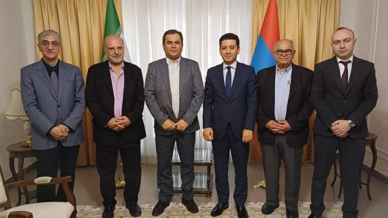 ԻԻՀ-ում ՀՀ դեսպանն ընդունել է իրանահայ համայնքի մի խումբ ներկայացուցիչների