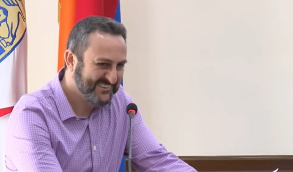 Միայն 72 մլն դրամ ծախսել եք 3 հատ ձվի լուսավորության վրա. Պեդրո Զարոկյան