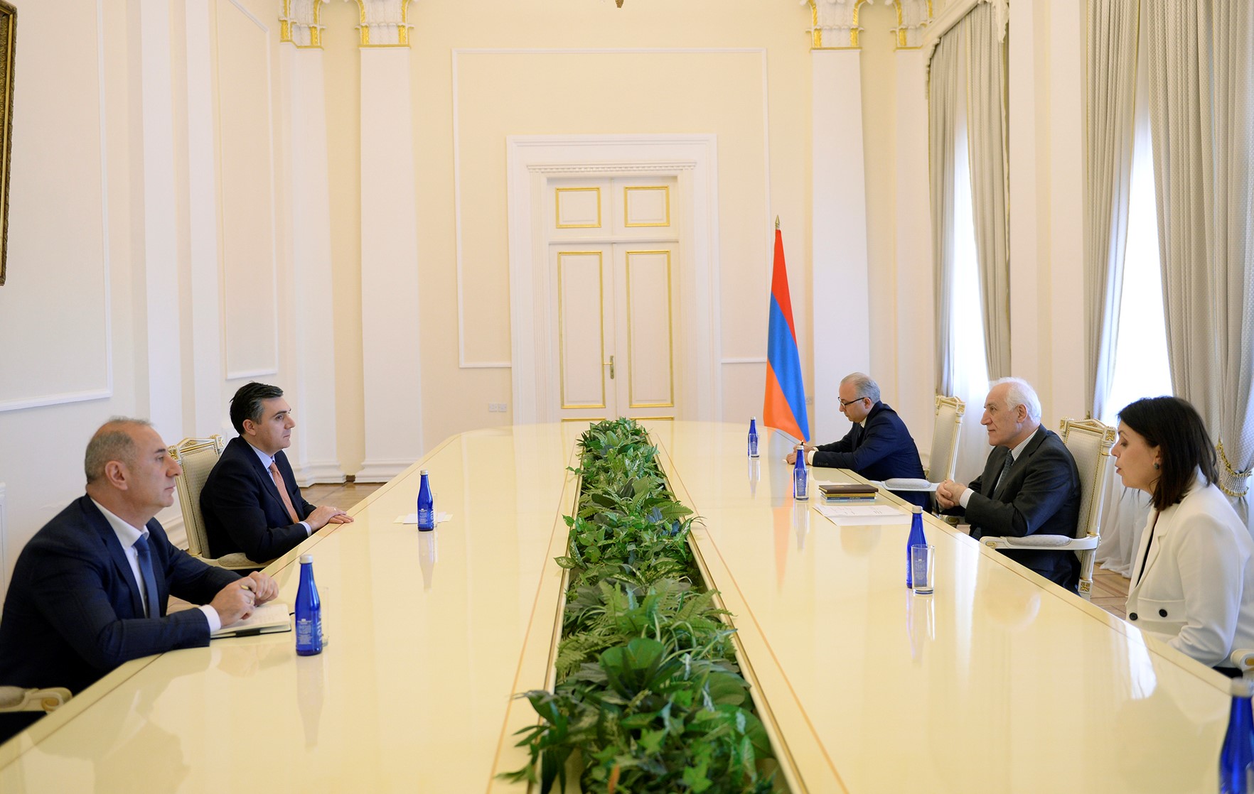 ՀՀ նախագահը և Վրաստանի ԱԳ նախարարը զարգացման տեսանկյունից կարևորել են կայունության ու խաղաղության հաստատումը տարածաշրջանում
