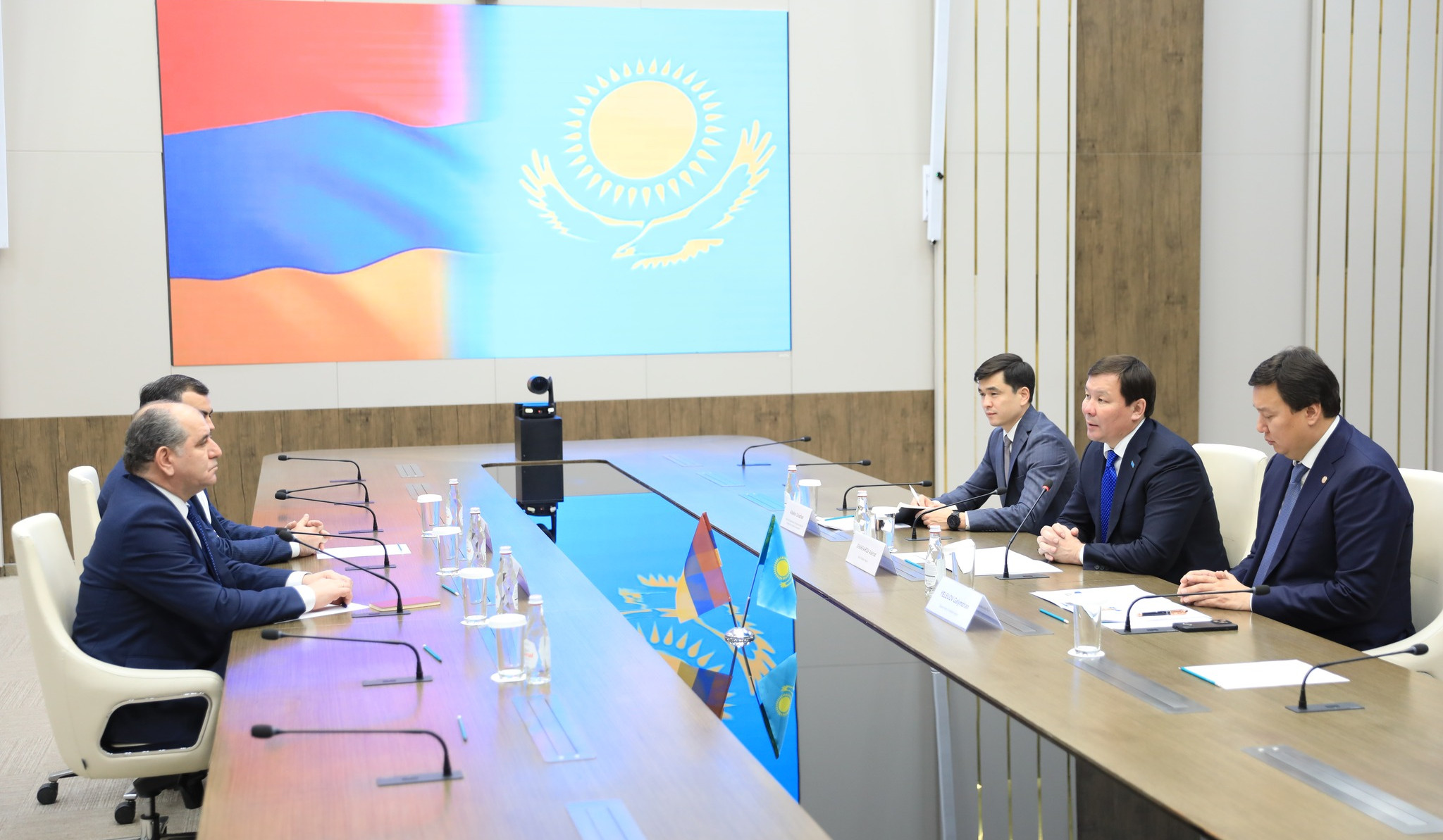 Ղազախստանում Հայաստանի դեսպանը և Ակտյուբինսկի մարզպետը քննարկել են երկկողմ համագործակցությանն առնչվող հարցեր