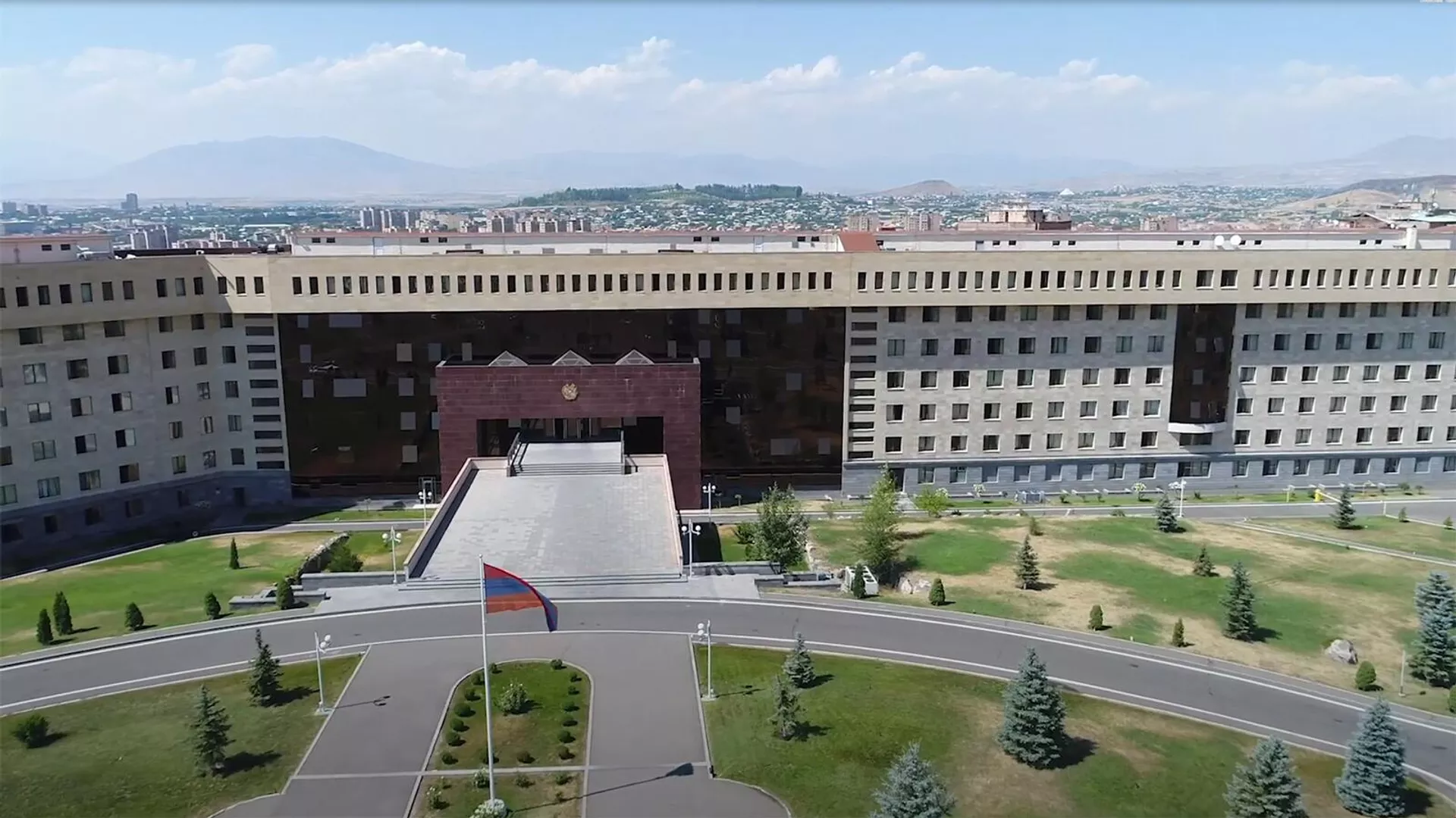 41% капитальных расходов будет направлен на оборону: министр финансов Армении