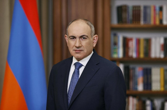 «Այստեղ պետություն, այստեղ հաց, այստեղ հայրենիք, այստեղ կա՛ց». Փաշինյանը փոխել է ֆեյսբուքի գլխավոր նկարն ու հետնանկարը