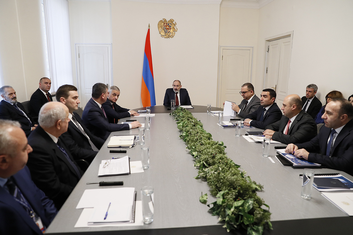 Շարունակվում են հետևողական աշխատանքները ԵՄ թռիչքային անվտանգության «սև ցուցակ»-ի դուրս գալու ուղղությամբ. Փաշինյանը ծանոթացել է ՔԱԿ գործունեության հաշվետվությանը