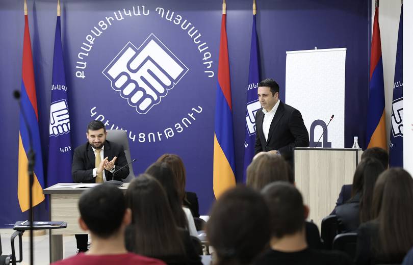 Կայացել է Ժողովրդավարության դպրոցի 2-րդ հոսքի բացումը