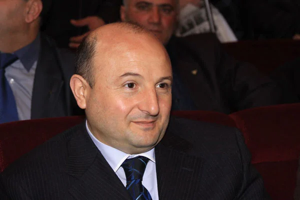 Ես դեռ պետք է համոզվեմ, որ Մարտուն Գրիգորյանը չի միանա ընդդիմության. Վարդան Ղուկասյան
