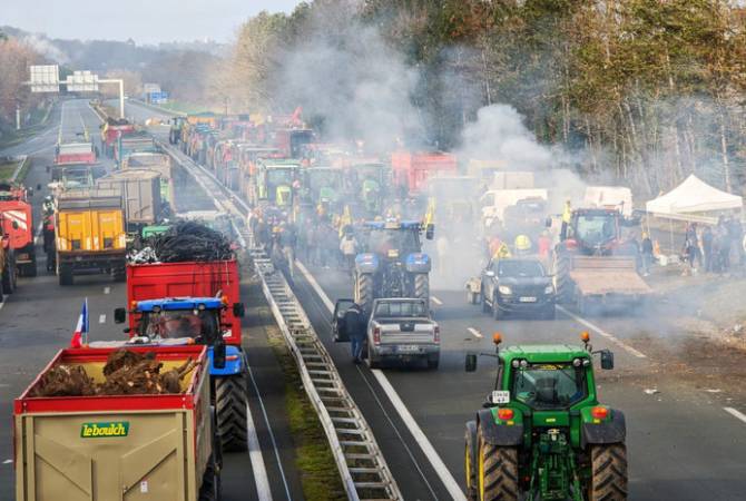 Ֆրանսիայում և եվրոպական մի շարք երկրներում ֆերմերների ցույցերը կաթվածահար են արել երթևեկությունը