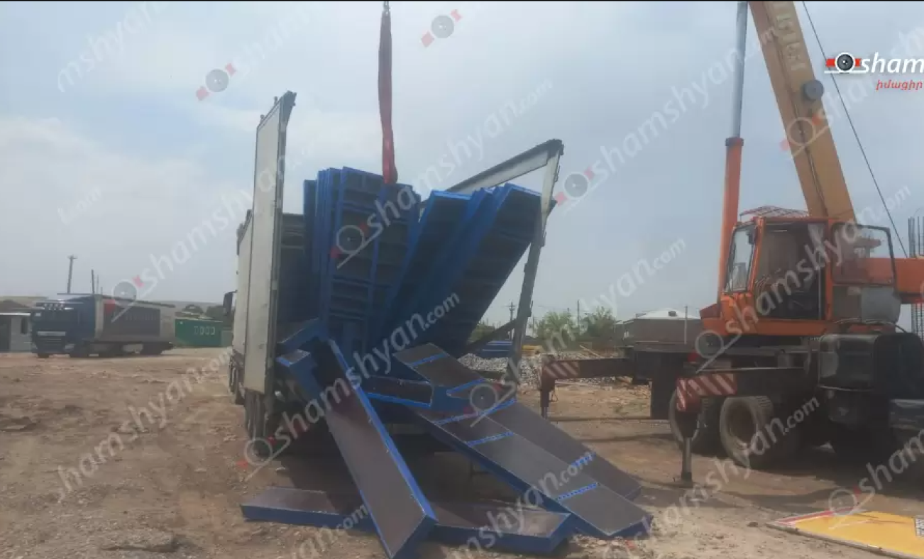 Նոր կառուցվող դպրոցում վերամբարձ կռունկի երկաթե կոնստրուկցիաները թափվել են աշխատակցի վրա. նա մահացել է