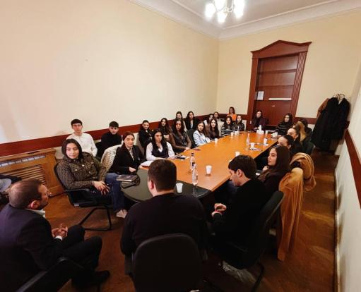ԵՊՀ ուսանողների հետ զրուցել ենք Հայաստանի արտաքին քաղաքականության անցյալի ու ներկայի մասին․ Մանուկյան